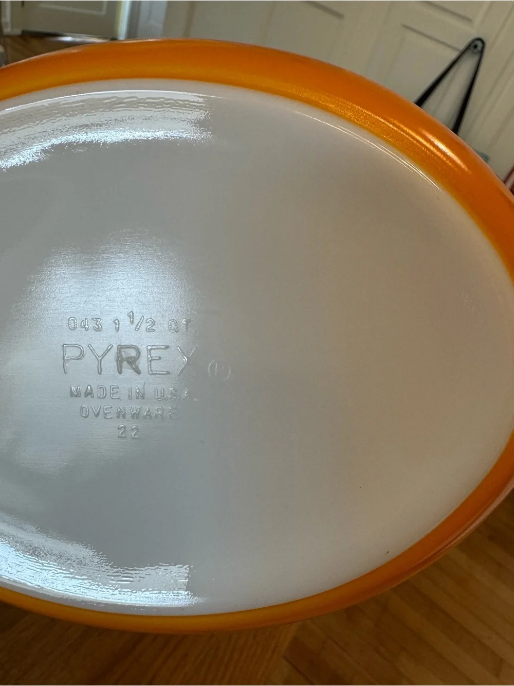 🌻 Vintage Pyrex 043 Sunflower Daisy Orange Oval Casserole w/ Lid 1.5 Qt